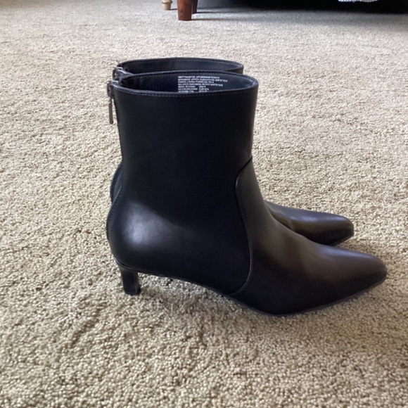 Black bootie size 9 by time and tru. 2” heel height, 6.5” shaft height. - Picture 2 of 7